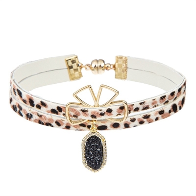 Pendente de couro feito a mão da cópia do leopardo do bracelete de Boho para a menina adolescente