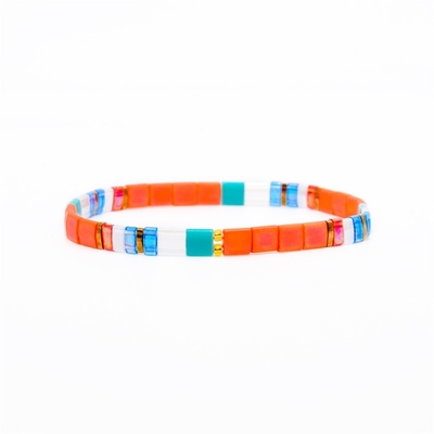 Os braceletes feitos a mão da telha de Tila esticam o padrão elástico da UE para o presente das mulheres