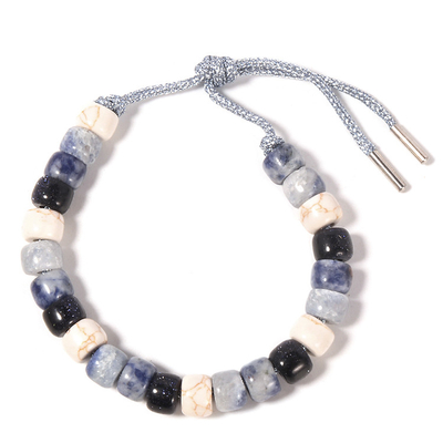 O Sodalite Howlite perlou o bracelete 13.5g com cabo de prata trançado