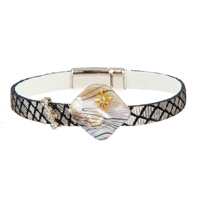 O ODM não perla o bracelete de couro feito a mão Diamond Shell Charm For Boho Girl