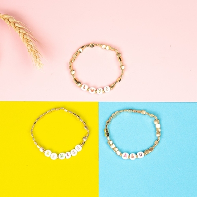 os grânulos elásticos do esmalte de 18.5cm nomeiam o bracelete com o ouro 14k chapeado