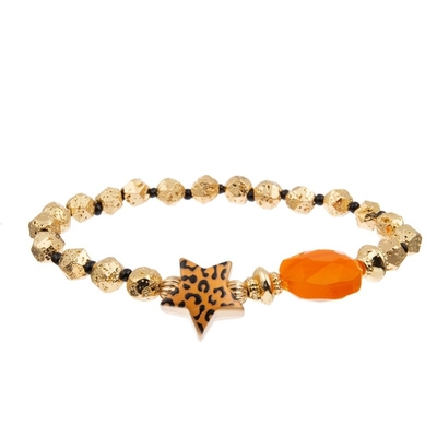 Havaí denomina o bracelete feito a mão dos grânulos de Boho do tema de Ocan para o feriado da praia
